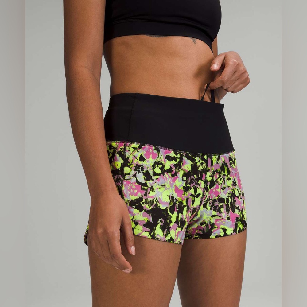 Women's Lululemon Speed Up LR 2.5” Lined Shorts Inflected Highlight Yellow Multi
